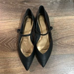 Black leather Mary Jane pointed toe flats